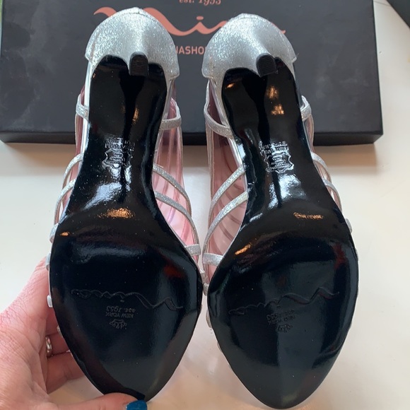 Nina Medina Silver Baby Glitter Heel NEVER WORN - Picture 4 of 4